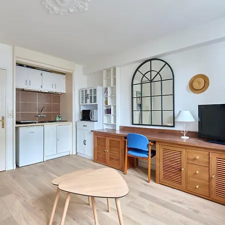 Quiet Metro Line 13 Pernety And Line 4 Alesia Montparnasse Nearby Apartman